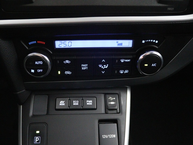 Toyota Auris - 1.8 Hybrid Lease