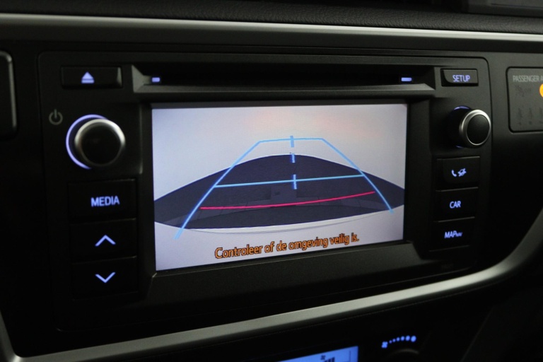 Toyota Auris - 1.8 Hybrid Lease 9