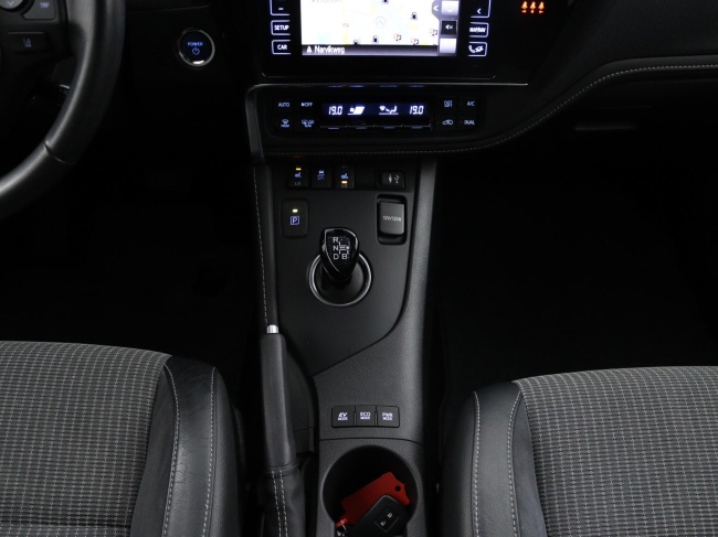 Toyota Auris - 1.8 Hybrid Executive