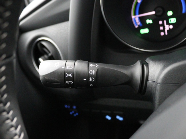 Toyota Auris - 1.8 Hybrid Executive