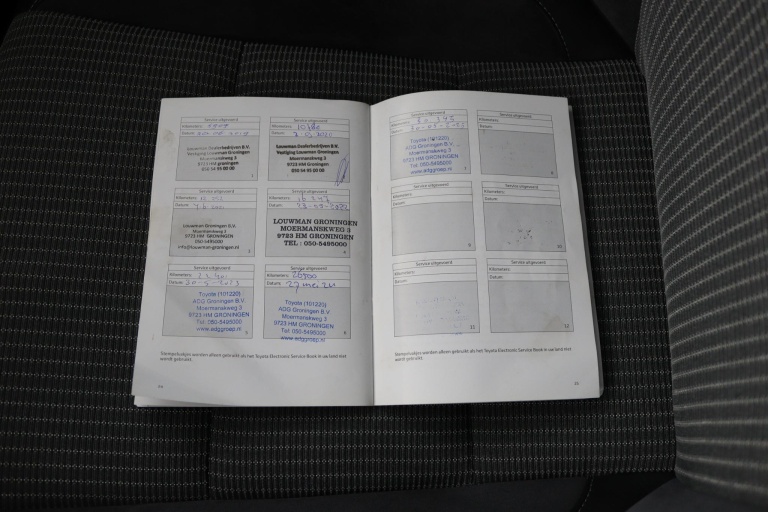 Toyota Auris - 1.8 Hybrid Executive 39