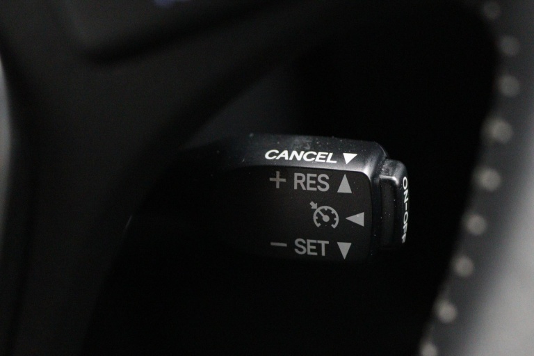 Toyota Auris - 1.8 Hybrid Executive 40