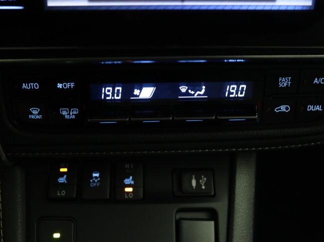 Toyota Auris - 1.8 Hybrid Executive