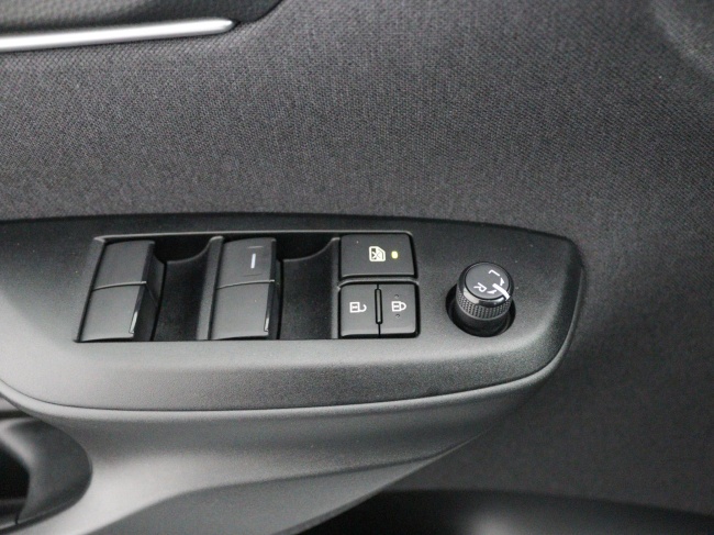 Toyota Yaris - 1.5 Hybrid 115 First Edition