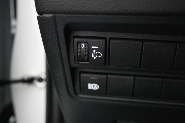 Toyota Yaris - 1.5 Hybrid 115 First Edition 29