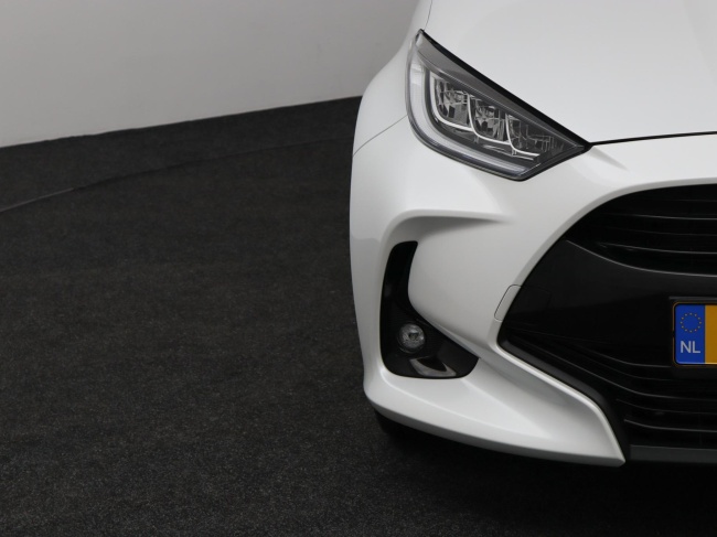Toyota Yaris - 1.5 Hybrid 115 First Edition
