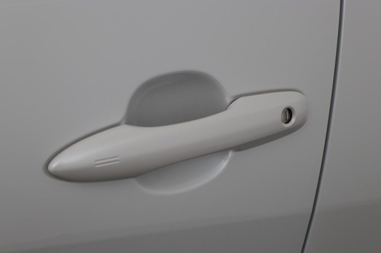 Toyota Yaris - 1.5 Hybrid 115 First Edition 36