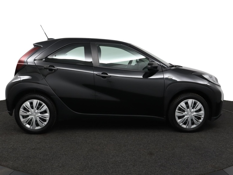 Toyota Aygo X - 1.0 VVT-i MT Play 13