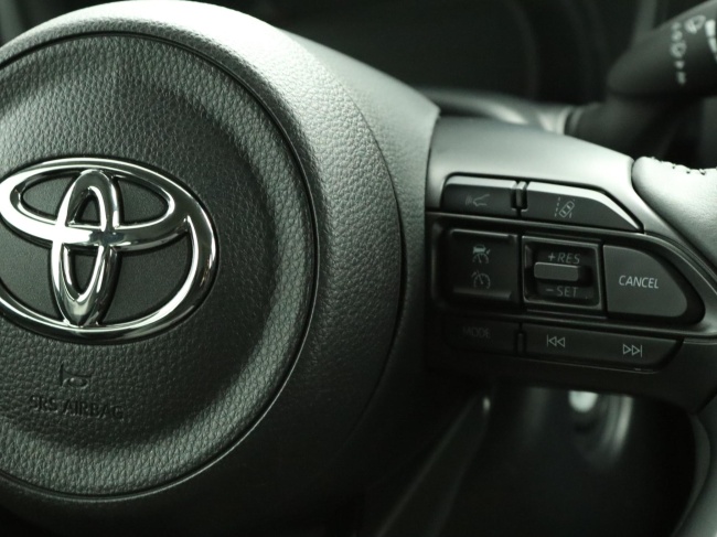 Toyota Aygo X - 1.0 VVT-i MT Play