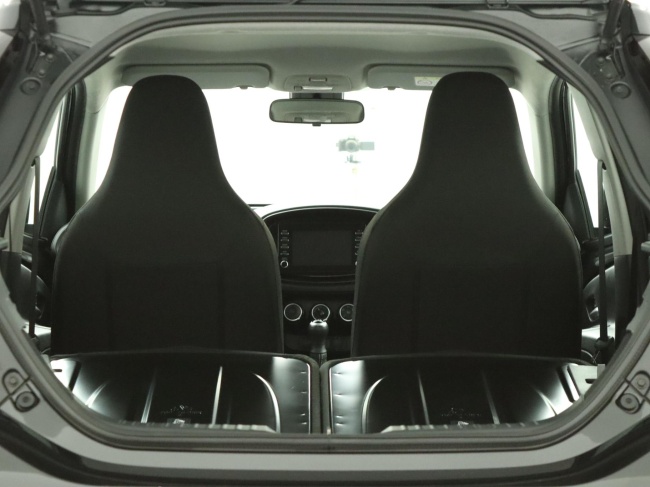 Toyota Aygo X - 1.0 VVT-i MT Play