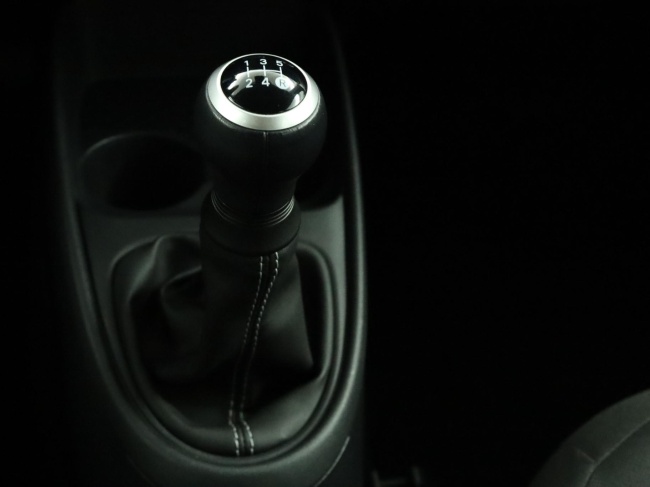 Toyota Aygo X - 1.0 VVT-i MT Play