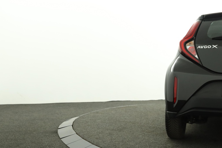 Toyota Aygo X - 1.0 VVT-i MT Play 40