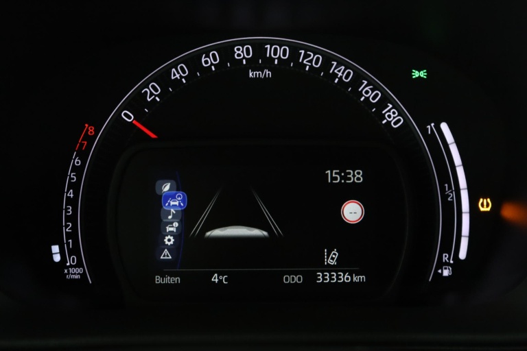 Toyota Aygo X - 1.0 VVT-i MT Play 44