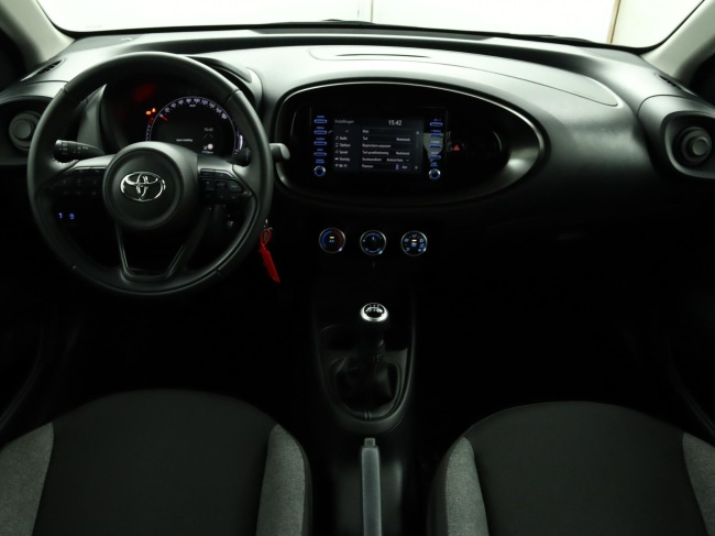Toyota Aygo X - 1.0 VVT-i MT Play