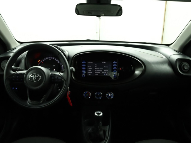 Toyota Aygo X - 1.0 VVT-i MT Play