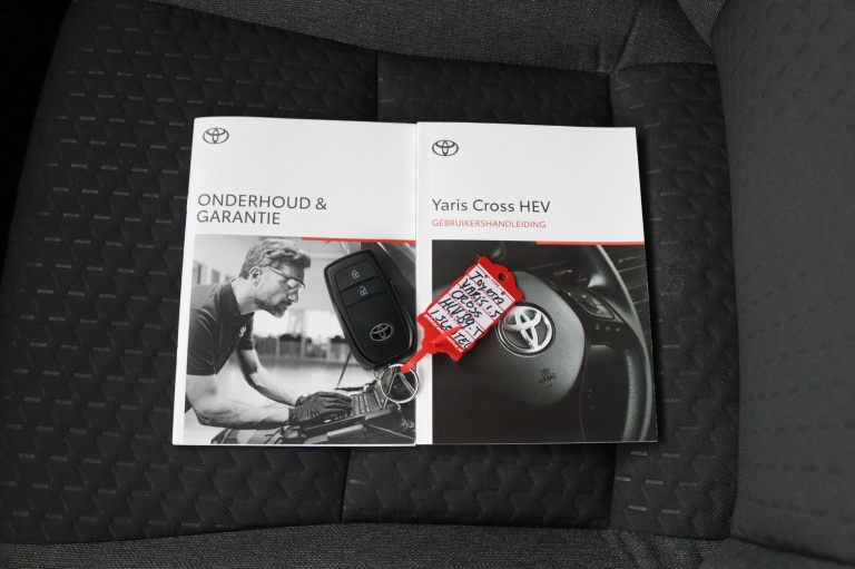 Toyota Yaris Cross - 1.5 Hybrid 115 First Edition 11