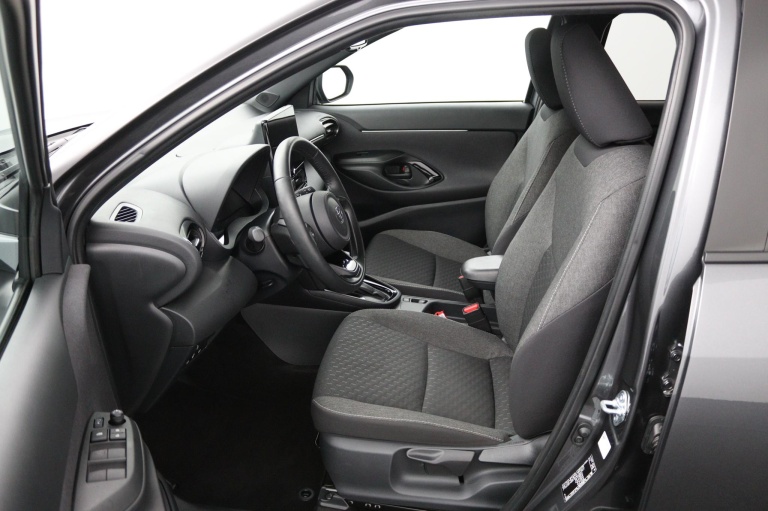 Toyota Yaris Cross - 1.5 Hybrid 115 First Edition 17