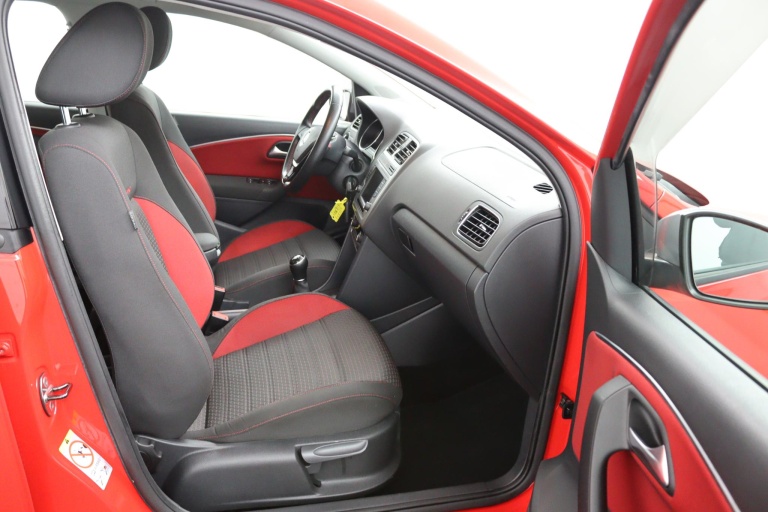 Volkswagen Polo - 1.2 TSI Highline 21