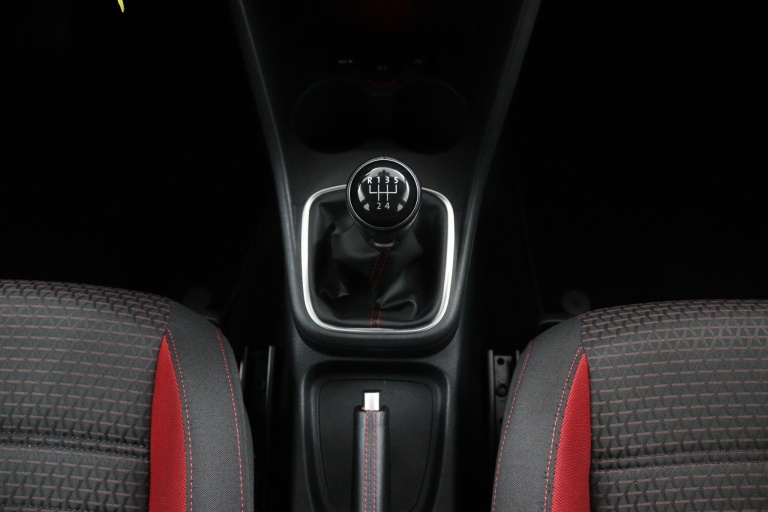 Volkswagen Polo - 1.2 TSI Highline 25