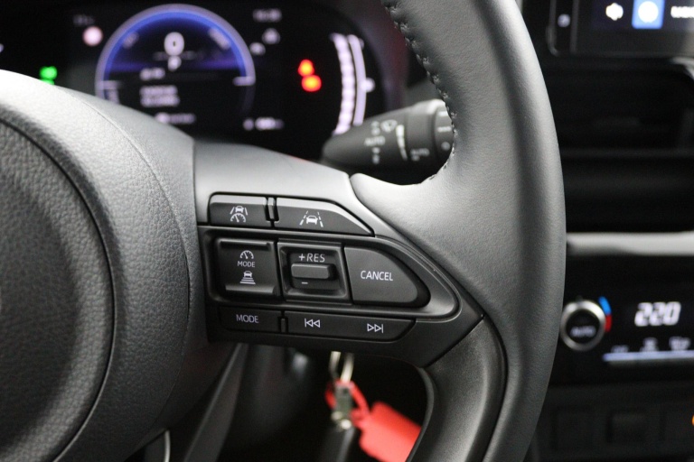 Toyota Yaris Cross - 1.5 Hybrid 115 21