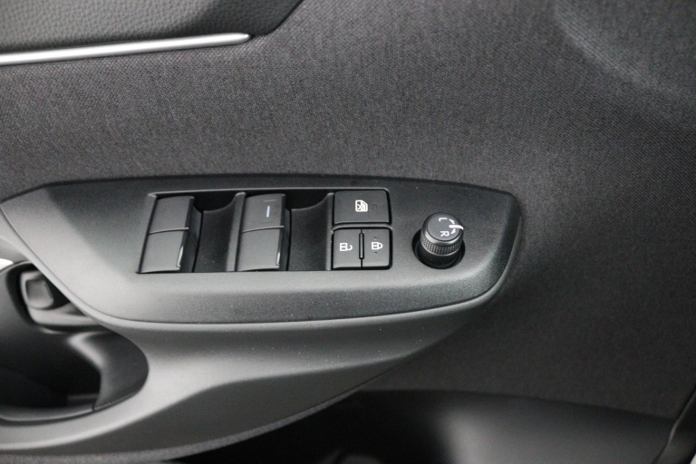 Toyota Yaris Cross - 1.5 Hybrid 115 27