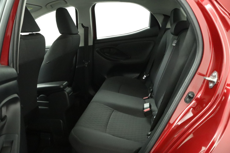 Toyota Yaris - 1.5 Hybrid Dynamic 18