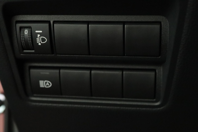 Toyota Yaris - 1.5 Hybrid Dynamic 28