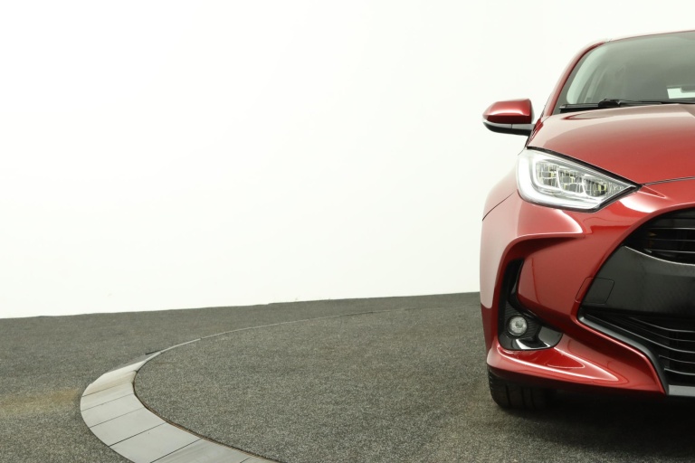 Toyota Yaris - 1.5 Hybrid Dynamic 34