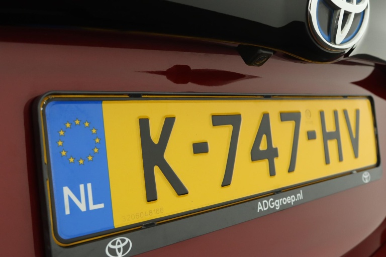 Toyota Yaris - 1.5 Hybrid Dynamic 39