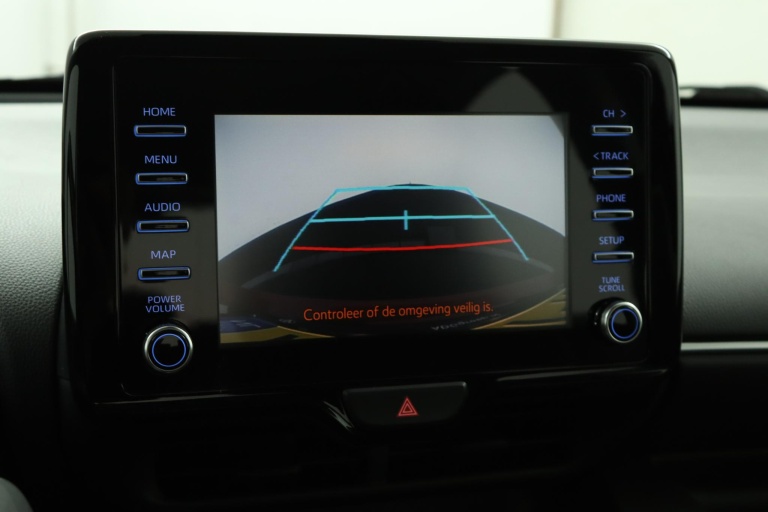 Toyota Yaris - 1.5 Hybrid Dynamic 9