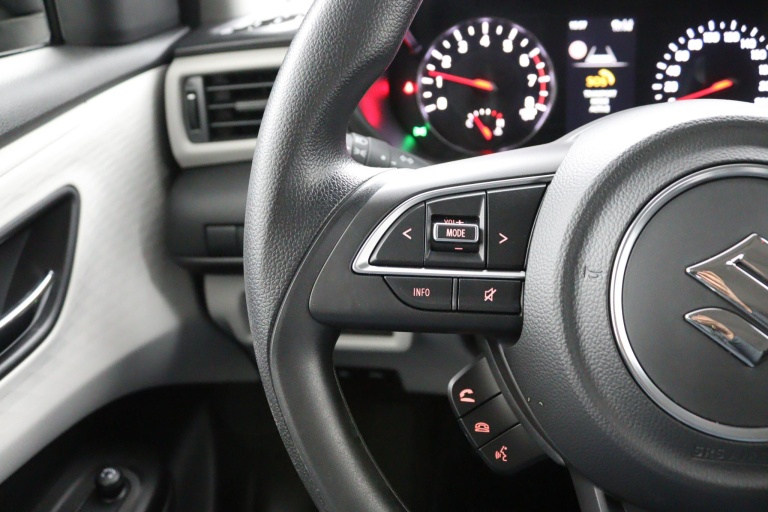 Suzuki Swift - 1.2 Comfort Smart Hybrid 18