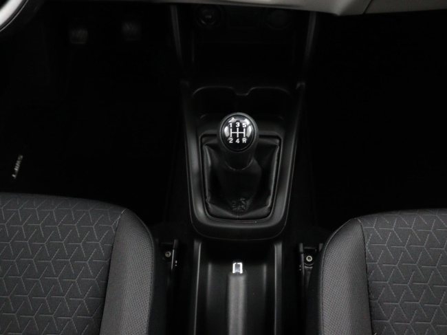 Suzuki Swift - 1.2 Comfort Smart Hybrid