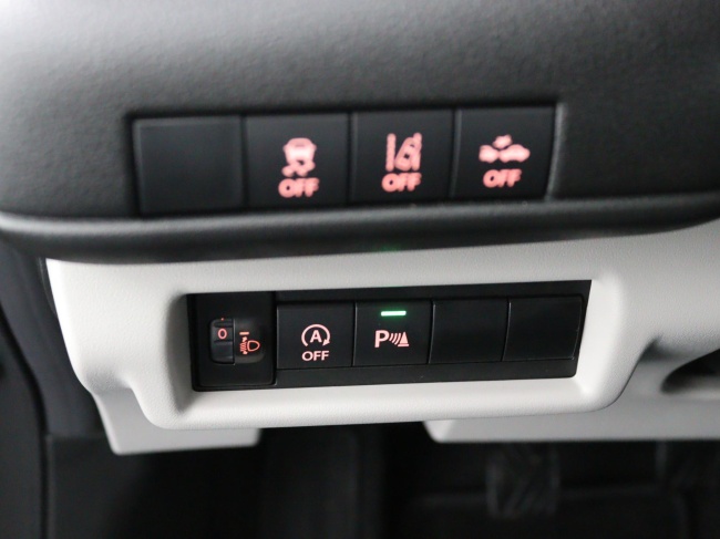 Suzuki Swift - 1.2 Comfort Smart Hybrid