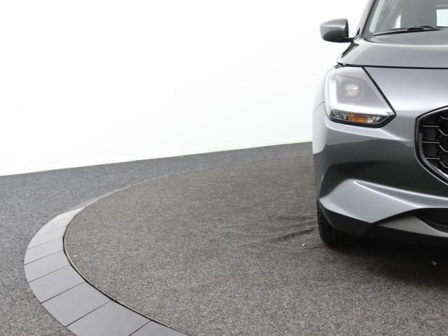 Suzuki Swift - 1.2 Comfort Smart Hybrid