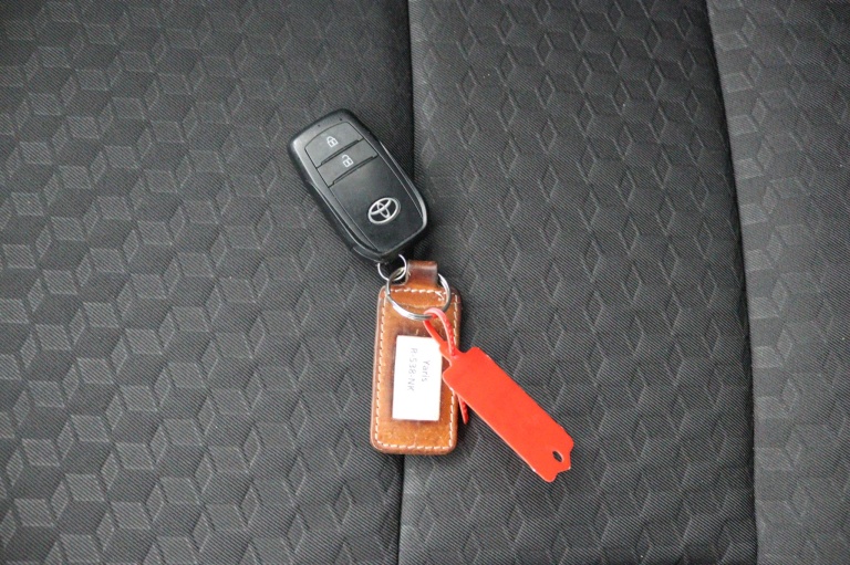 Toyota Yaris - 1.5 Hybrid Dynamic 11