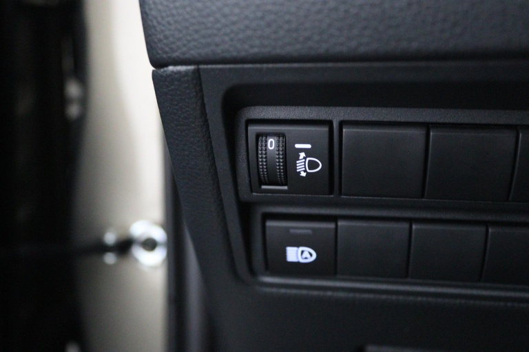 Toyota Yaris - 1.5 Hybrid Dynamic 29