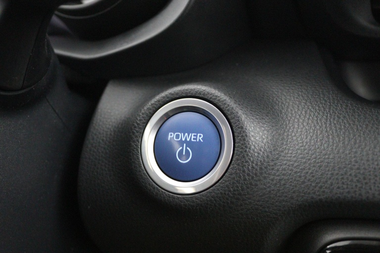 Toyota Yaris - 1.5 Hybrid Dynamic 38