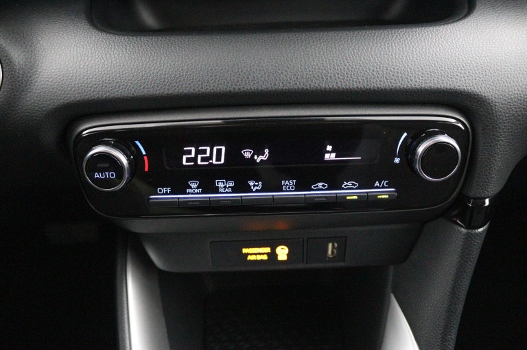 Toyota Yaris - 1.5 Hybrid Dynamic 7