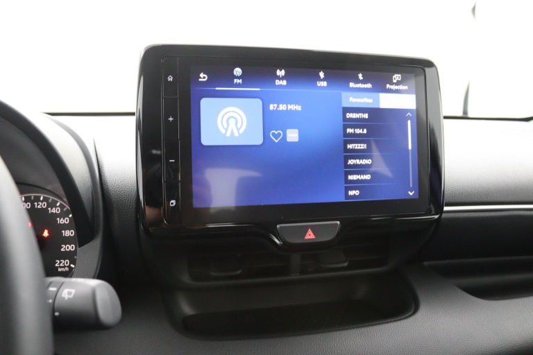 Toyota Yaris - 1.5 Hybrid 115 Comfort 15