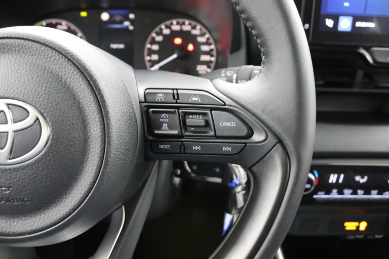 Toyota Yaris - 1.5 Hybrid 115 Comfort 18