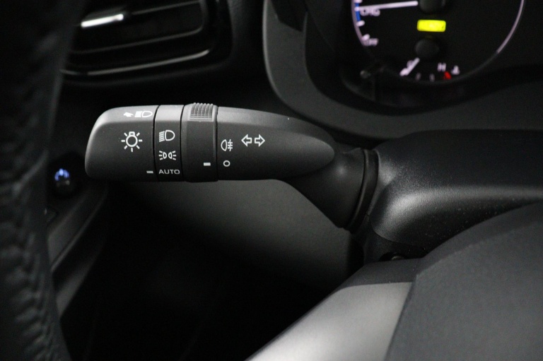 Toyota Yaris - 1.5 Hybrid Active 29