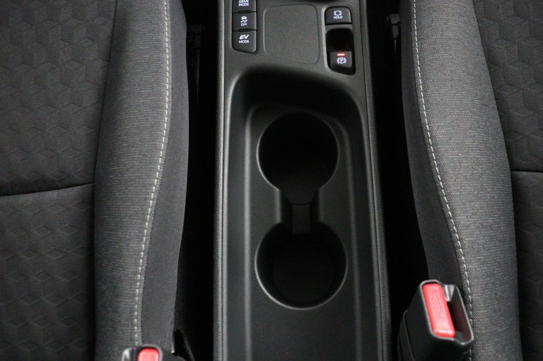 Toyota Yaris - 1.5 Hybrid Active 43