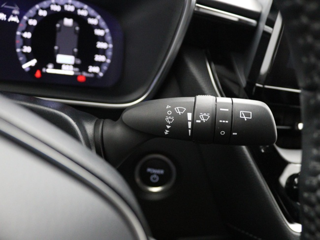 Toyota Corolla Touring Sports - Hybrid 140