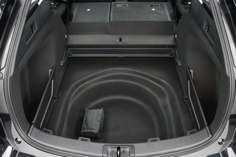 Toyota Corolla Touring Sports - Hybrid 140 33