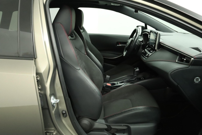 Toyota Corolla Touring Sports - 2.0 Hybrid Executive 22