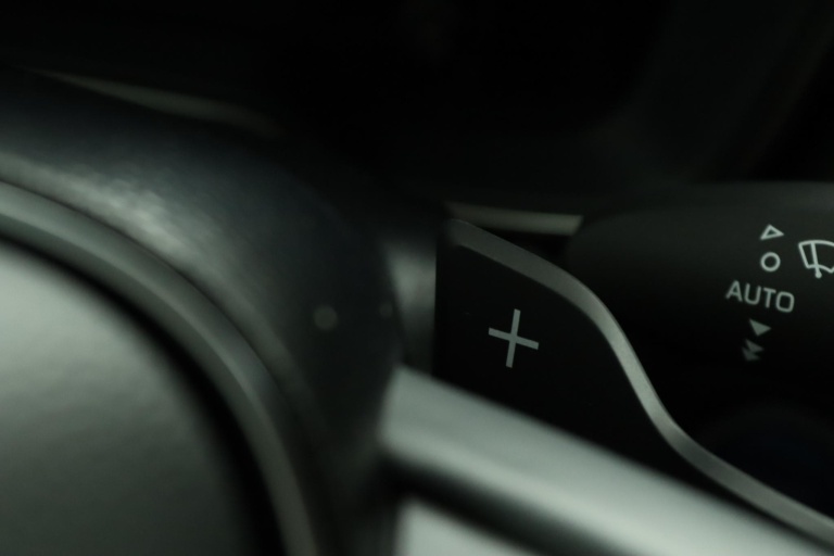 Toyota Corolla Touring Sports - 2.0 Hybrid Executive 45