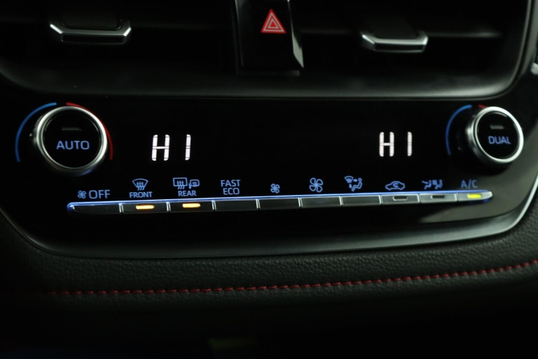 Toyota Corolla Touring Sports - 2.0 Hybrid Executive 7