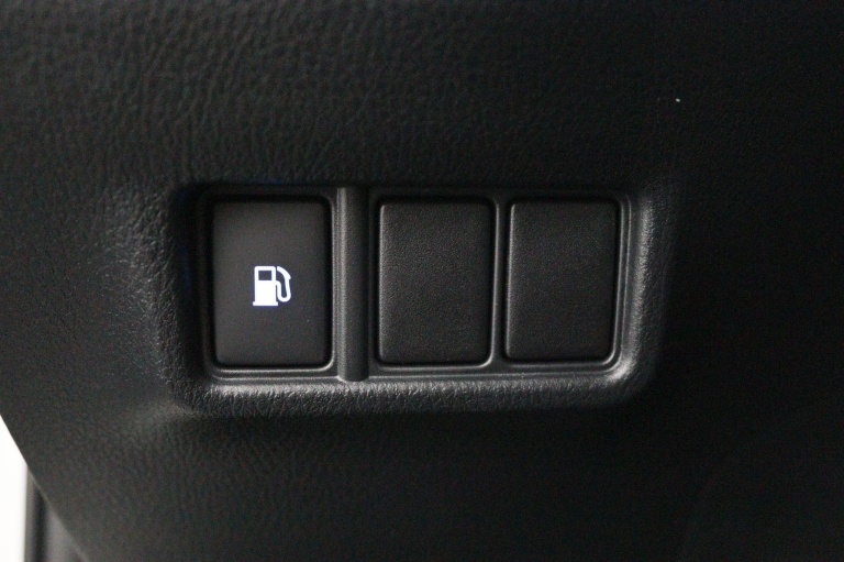 Toyota C-HR - 2.0 Hybrid Dynamic 30