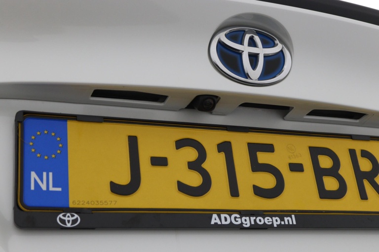 Toyota C-HR - 2.0 Hybrid Dynamic 38