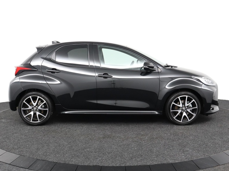 Toyota Yaris - 1.5 Hybrid Executive 13